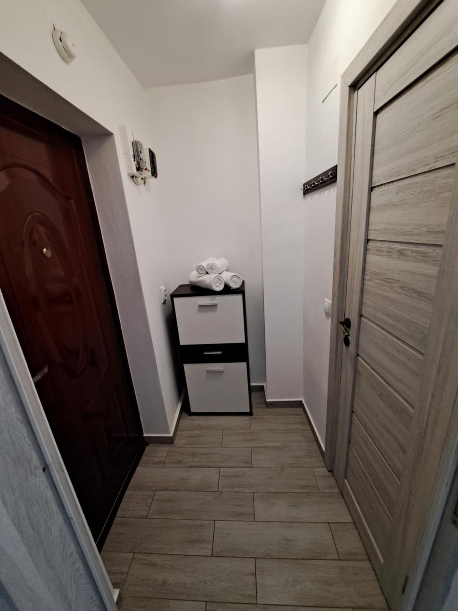 Garsoniera La Bulevard Braşov Exterior foto